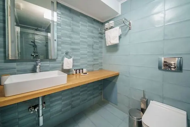 Standard Tek Büyük Yataklı Oda, 3 Tek Kişilik Yatak, Özel Banyo, Asma Kat