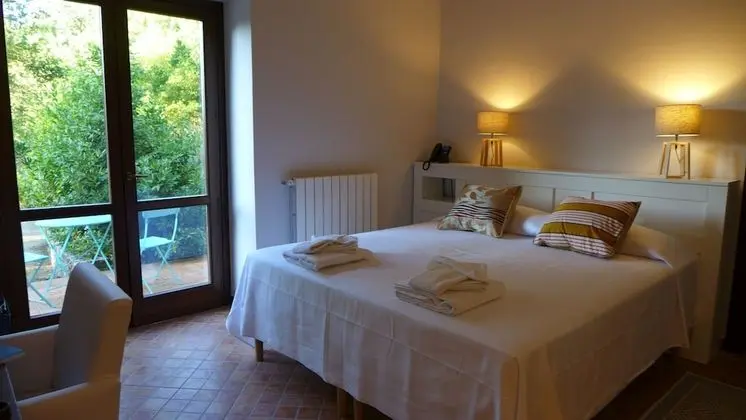 Comfort Tek Büyük veya İki Ayrı Yataklı Oda (Querce 1)