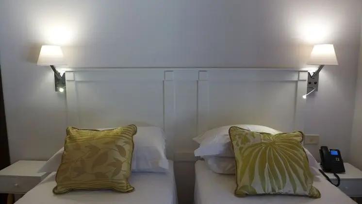 Deluxe Tek Büyük veya İki Ayrı Yataklı Oda (Querce 2)