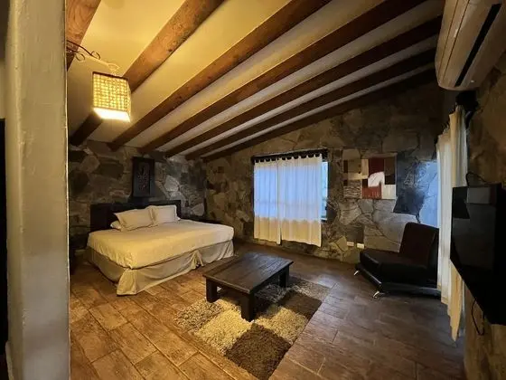 Kulübe, 2 Yatak Odası, Şömine