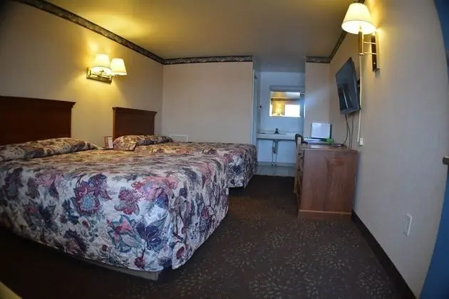 İki Queen-Size Yataklı Oda (Sigara İçilmez)