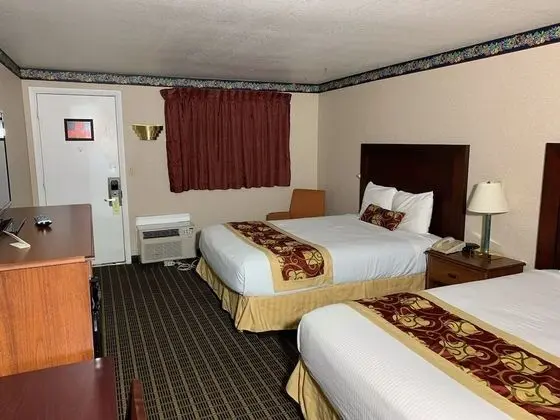 İki Queen-Size Yataklı Oda (Sigara İçilmez)