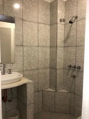 Tek Büyük Yataklı Oda, Özel Banyo