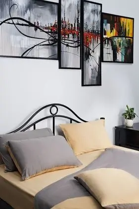 Tek Büyük Yataklı Oda, Veranda, Avlu