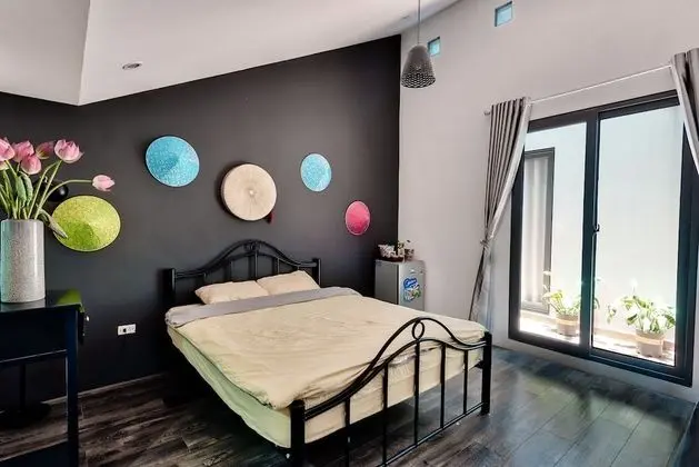 Tek Büyük Yataklı Oda, Veranda, Avlu