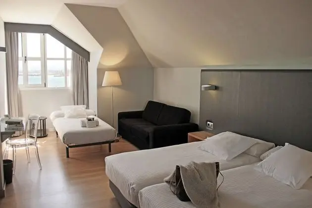 Üç Kişilik Oda, Deniz Manzaralı (extra bed)