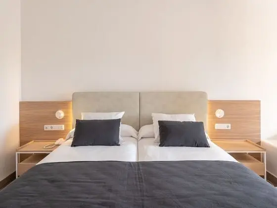 Superior Tek Büyük Yataklı Oda, Balkon, Deniz Manzaralı