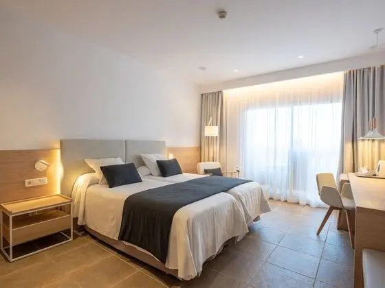 Superior Tek Büyük Yataklı Oda, Balkon, Deniz Manzaralı