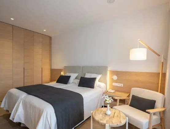 Superior Tek Büyük Yataklı Oda, Balkon, Deniz Manzaralı