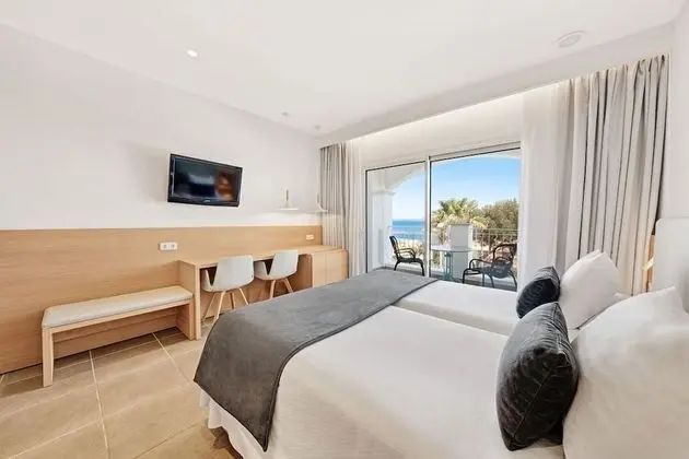 Superior Tek Büyük Yataklı Oda, Balkon, Deniz Manzaralı