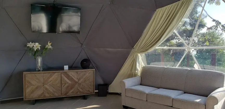 Family Deluxe Tent, Hot Tub
