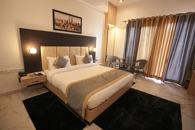 Deluxe Tek Büyük Yataklı Oda