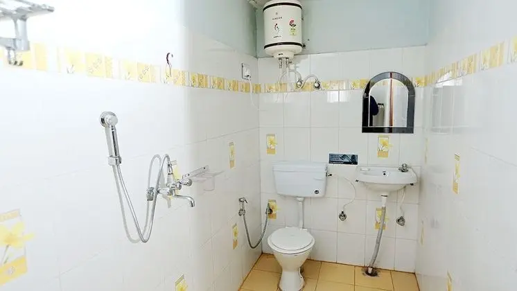 Tek Büyük Yataklı Oda, 1 Büyük (Queen) Boy Yatak, Dağ Manzaralı