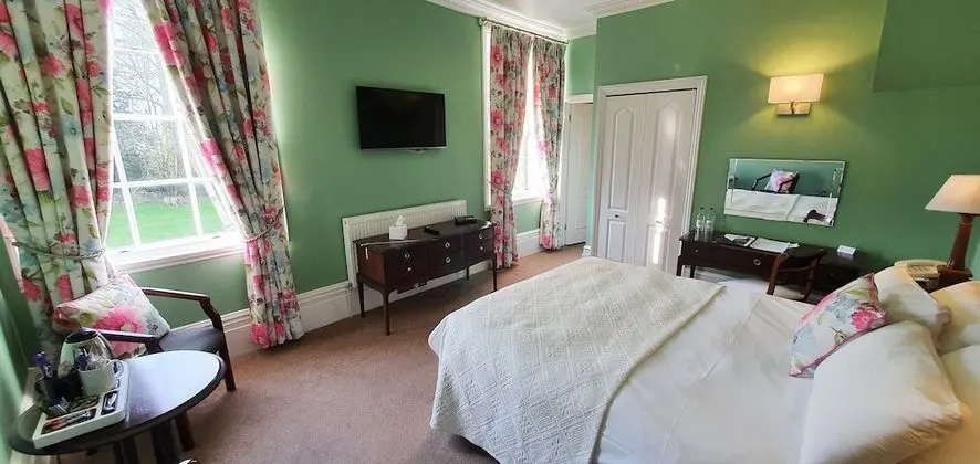 Executive Tek Büyük Yataklı Oda