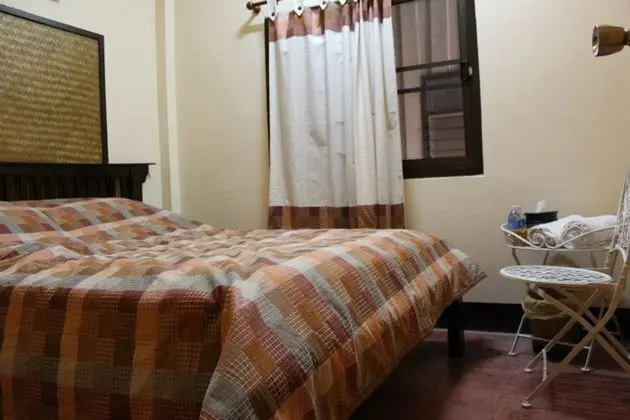 Standard A/C Room, 1 King Bed