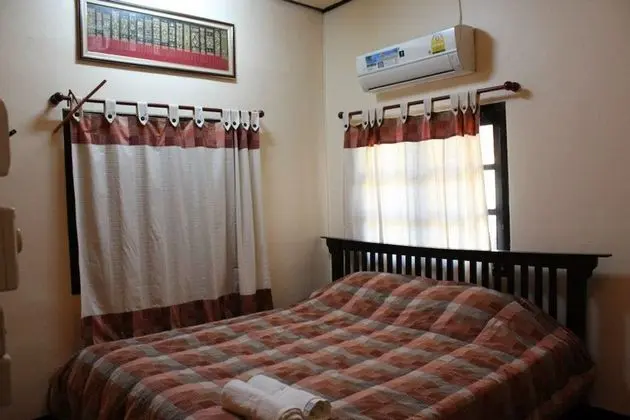 Standard A/C Room, 1 King Bed