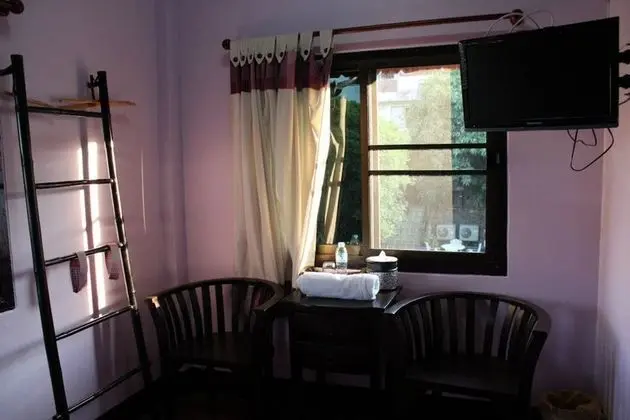 Standard A/C Room, 1 King Bed