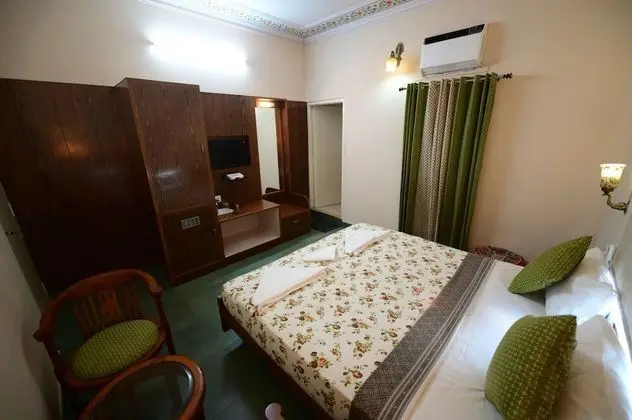 Deluxe Tek Büyük Yataklı Oda, 1 Çift Kişilik Yatak, Dağ Manzaralı