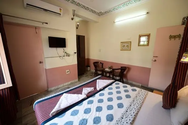 Deluxe Tek Büyük Yataklı Oda, 1 Çift Kişilik Yatak, Dağ Manzaralı