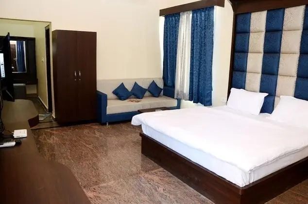 Premium Tek Büyük Yataklı Oda