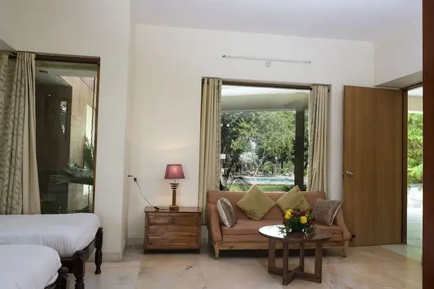 Deluxe Tek Büyük veya İki Ayrı Yataklı Oda, 1 En Büyük (King) Boy Yatak, Bahçe Manzaralı