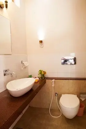 Standard Tek Büyük veya İki Ayrı Yataklı Oda, 1 En Büyük (King) Boy Yatak, Bahçe Manzaralı