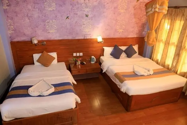 Deluxe Tek Büyük Yataklı Oda, Bahçe Manzaralı