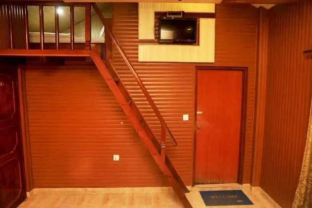 Deluxe Tek Büyük Yataklı Oda, Bahçe Manzaralı