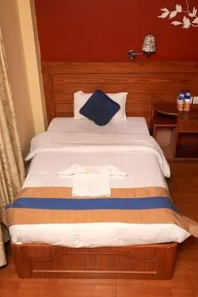 Deluxe Tek Büyük Yataklı Oda, Bahçe Manzaralı