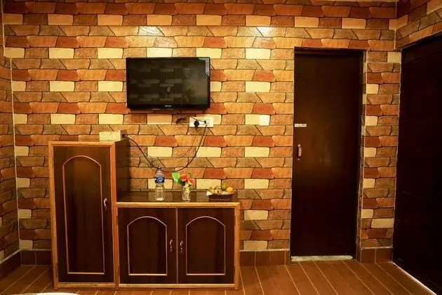Family Oda, Bahçe Manzaralı