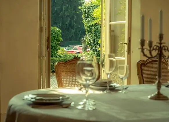 İki Ayrı Yataklı Oda, 1 Yatak Odası, Ortak Banyo, Bahçe Manzaralı