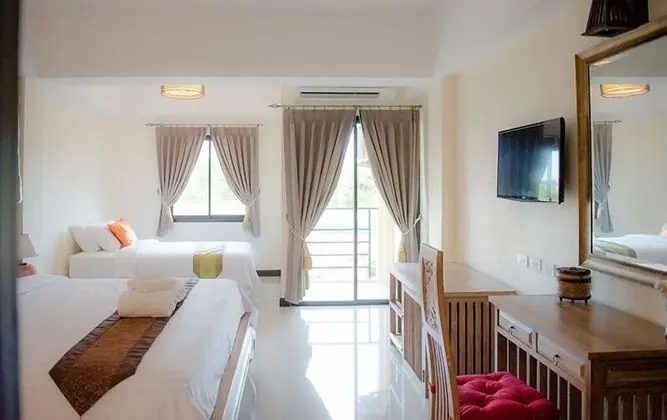 Deluxe Üç Kişilik Oda