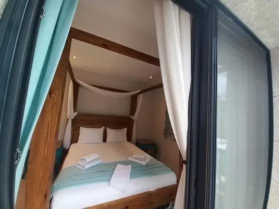 Standard Havuz Bağlantılı Oda