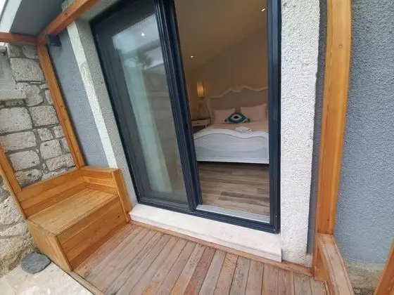 Standard Havuz Bağlantılı Oda