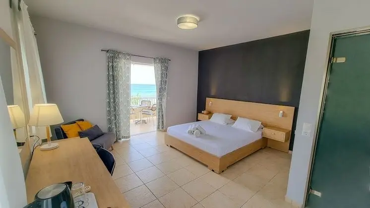 Tek Büyük Yataklı Oda, Deniz Manzaralı