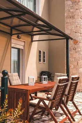 Villa, 2 Yatak Odası, Teras, Bahçe Manzaralı (B)