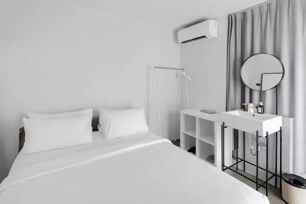Superior Queen room without window