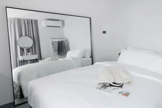 Superior Queen room without window