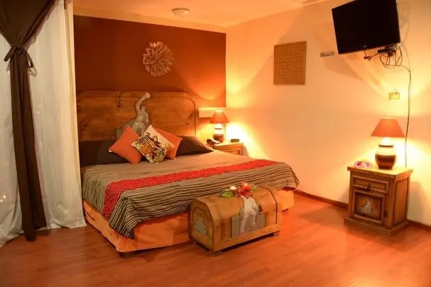 Classic Oda, 1 En Büyük (King) Boy Yatak, Şehir Manzaralı (Luneta)