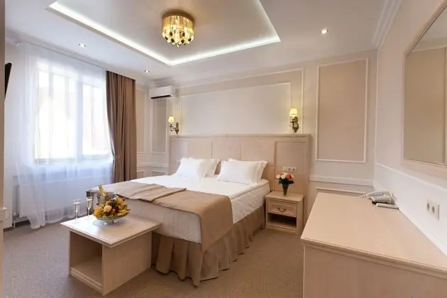 Comfort Tek Büyük veya İki Ayrı Yataklı Oda