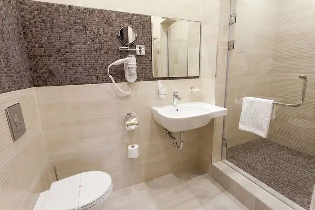 Comfort Tek Büyük veya İki Ayrı Yataklı Oda