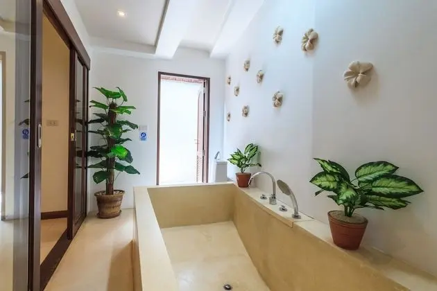 Traditional Villa, 3 Yatak Odası, Havuz Manzaralı, Plaj Kenarı (For 6 guests)