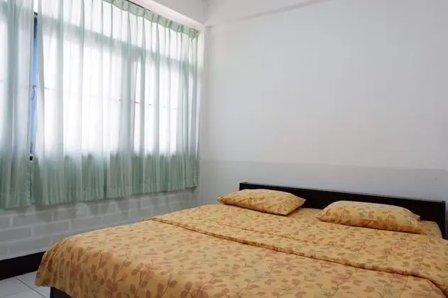 Single Studio