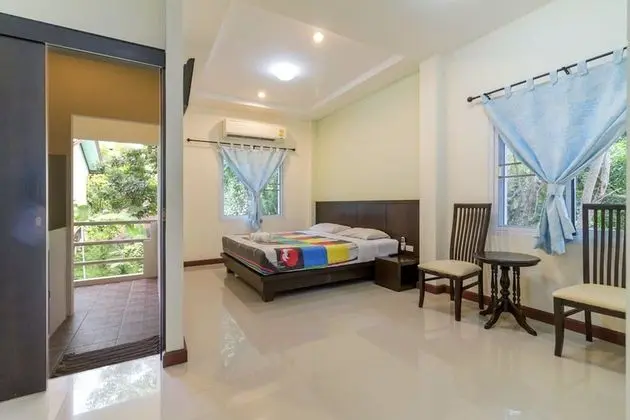 Studio Apartment with King Bed