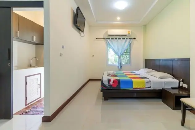 Studio Apartment with King Bed