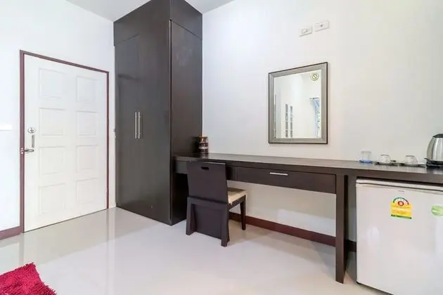 Studio Apartment with King Bed