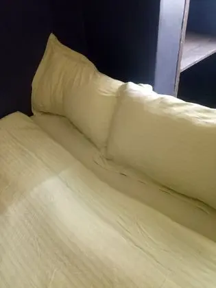 Büyük Yataklı Tek Kişilik Oda