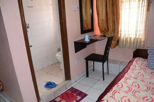 Tek Büyük Yataklı Oda