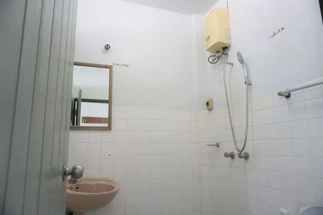 Budget Air Room