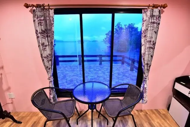 Deluxe Room with Sea View